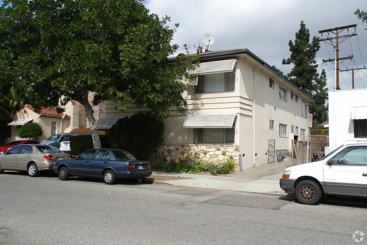 Building Photo - 1427 Dixon St