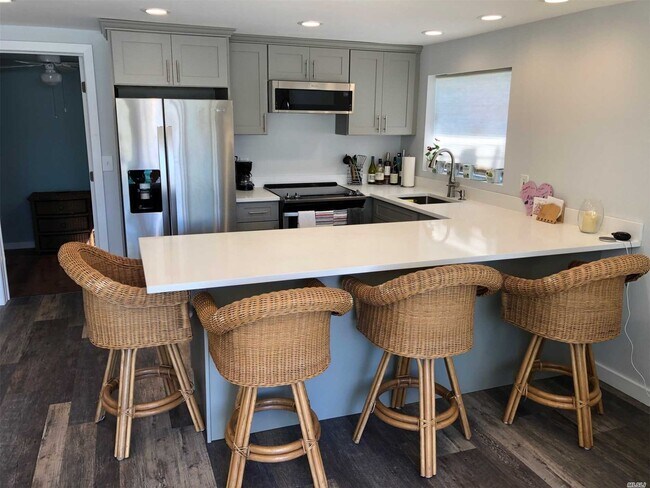 Foto del edificio - 6 Penny Ln