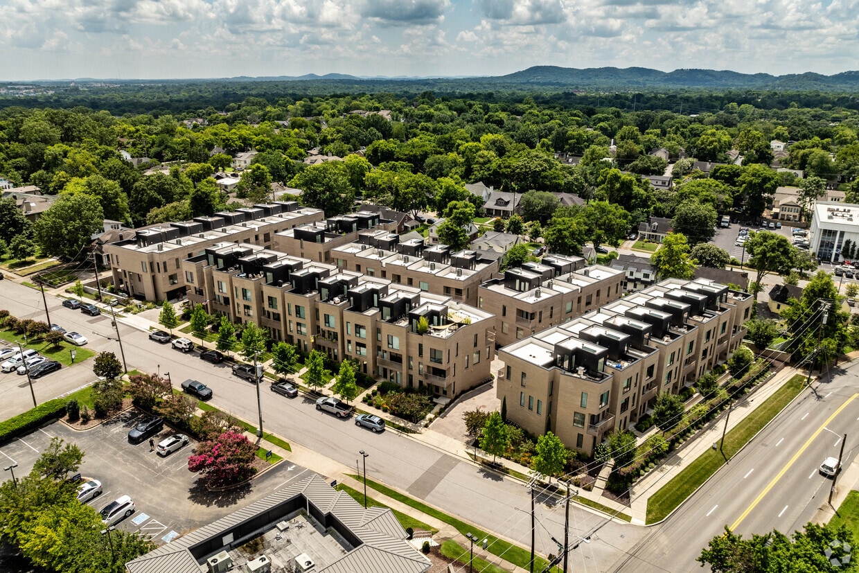 Aerial Photo - Linden Row