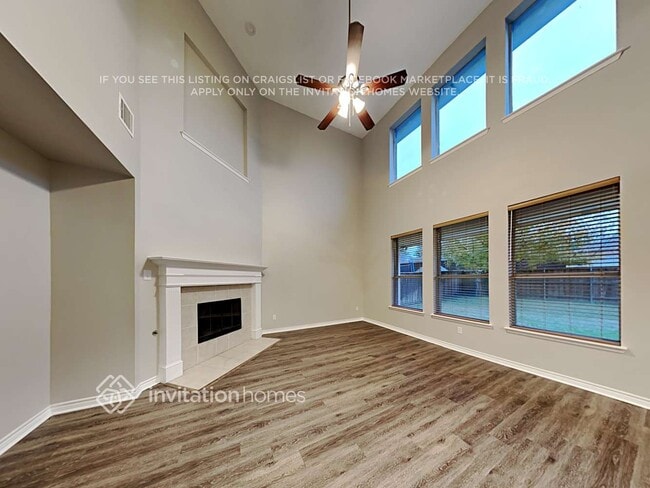 Foto del edificio - 1037 Shadybrook Ln