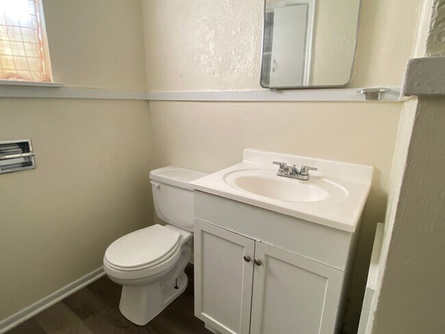 Building Photo - Nice Clean Home with wood floors