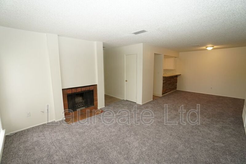Primary Photo - 7260 S Gaylord St