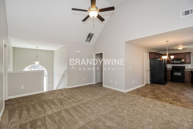 Building Photo - Delightful and Remarkable 4BR! Can't be mi...
