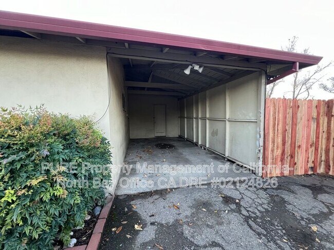 Foto del edificio - 216 Ford St