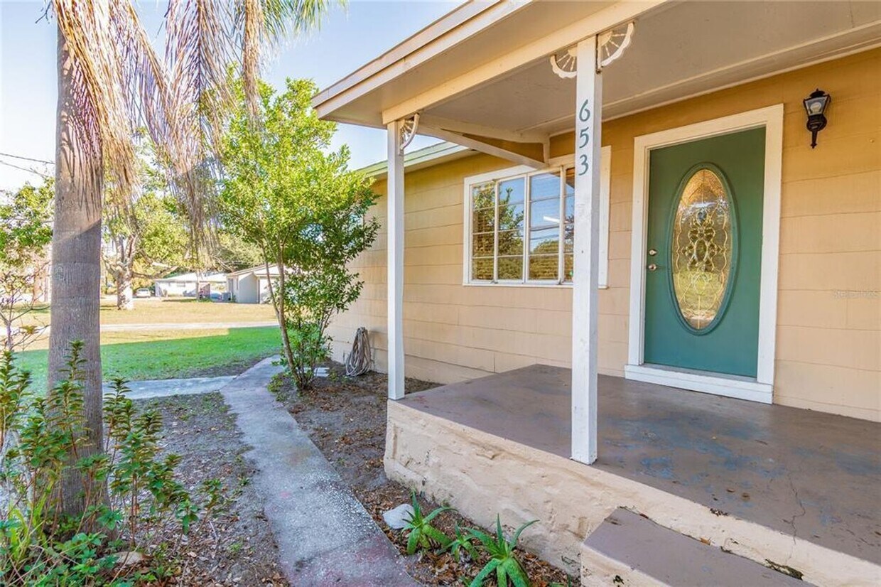 Foto principal - Charming 2br/2ba Dunedin Unit available now!