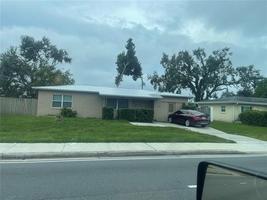 Foto principal - 4400 38th Ave N