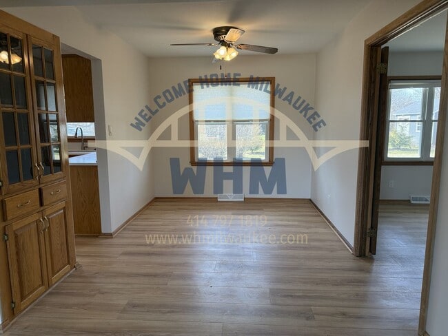 Building Photo - 4325 N 142nd St