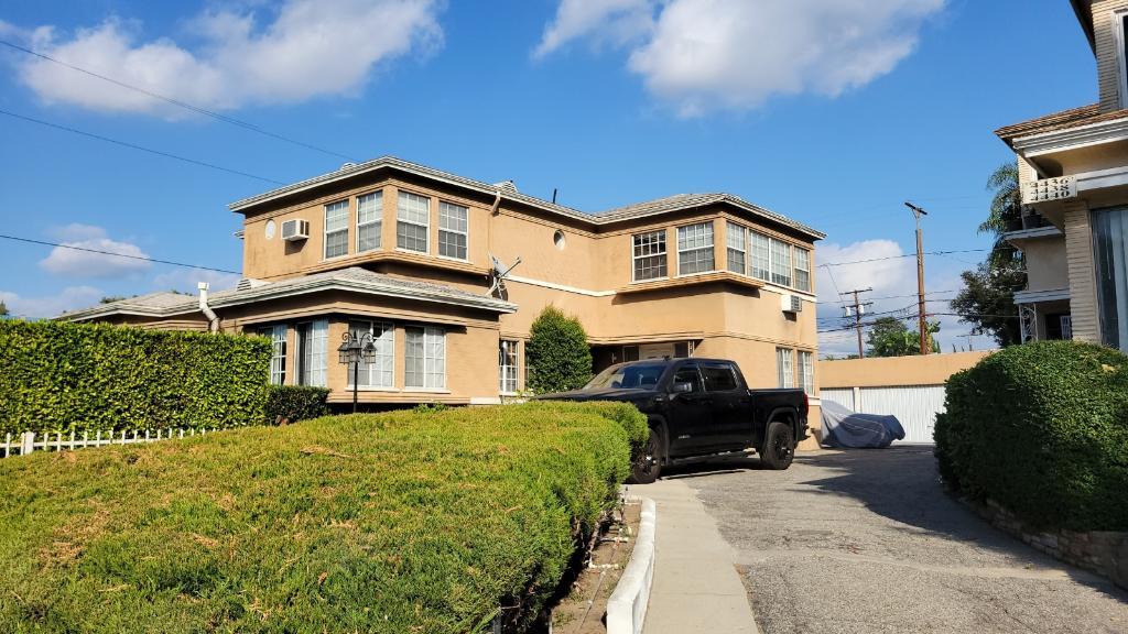 4446 Cahuenga Blvd Unit 4446 Cahuenga Blvd, Toluca Lake, CA 91602