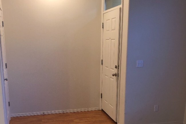 Foto del edificio - 1616 SW 173rd Terrace