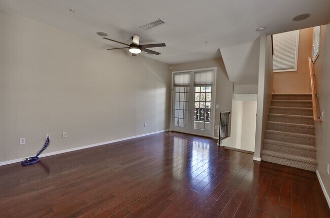 Foto del edificio - 4095 E Jasper Dr