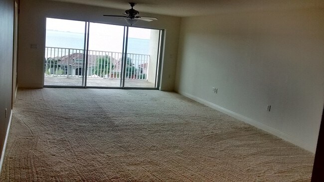 Living Room - 561 Casa Bella Dr
