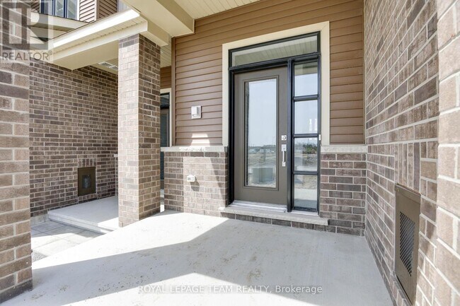 Photo du bâtiment - 937 Athenry Ct