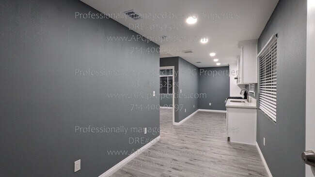 Foto del edificio - 7432 Franklin St