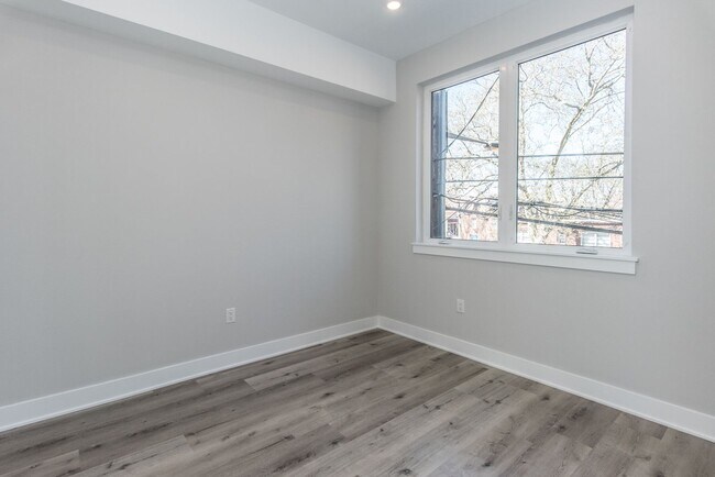 Building Photo - 2710 Ridge Ave