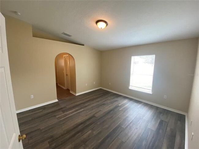 Building Photo - 2129 Aitkin Loop