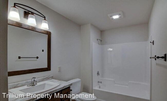 Foto del edificio - 3 br, 2 bath House - 814 Daisy Ln