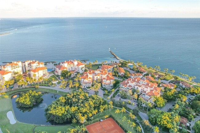 Building Photo - 19211 Fisher Island Dr