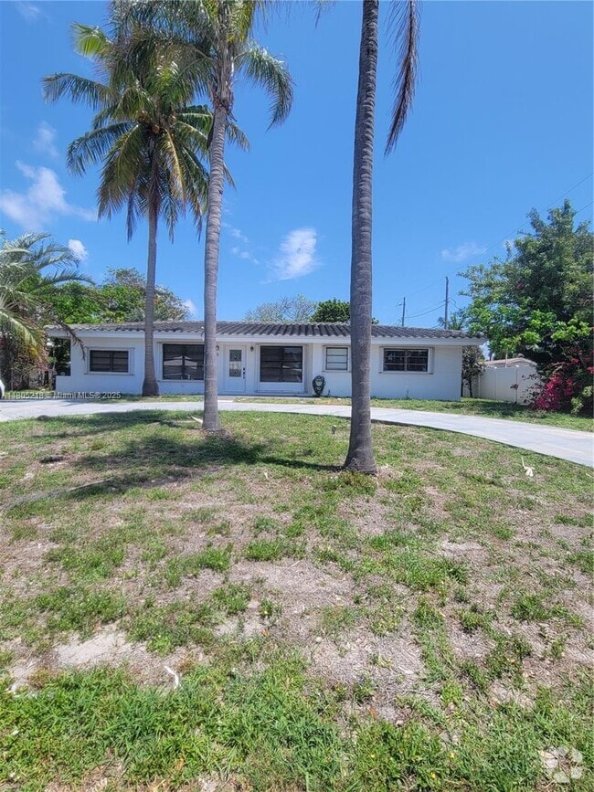 Building Photo - 485 NE 34th St
