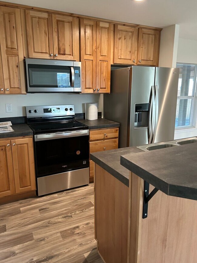 Foto del edificio - New construction 3 bed/ 2 bath