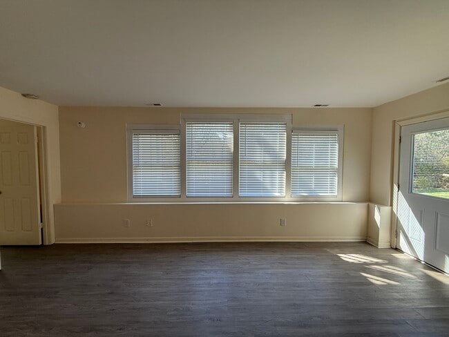 Foto del edificio - 1479 Slaterville Rd