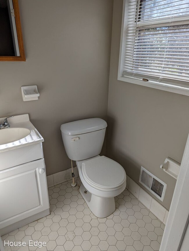 Foto del edificio - 4 br, 1.5 bath House - 2700 Dunmoreland Ter