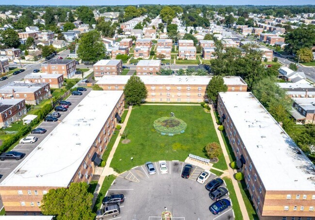 Foto del edificio - Park Chase Apartments