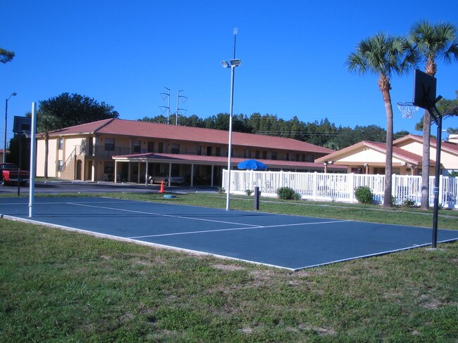 Cypress Place Apartments Tarpon Springs, FL
