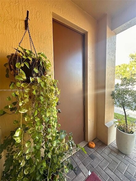 Foto del edificio - 3390 NE 13th Cir Dr