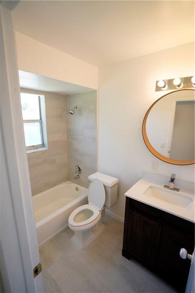 Foto del edificio - 1472 NE 30th Ct