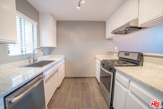 Foto del edificio - 3970 Moore St