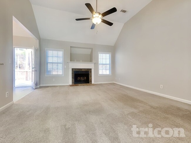 Foto del edificio - 2940 Emerald Springs Dr