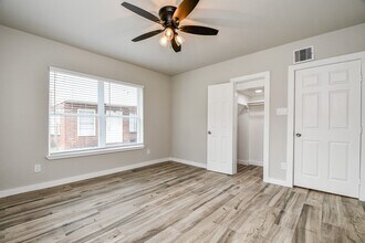 Building Photo - 3426 Rosedale St