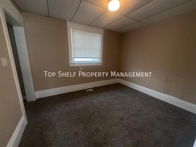 Building Photo - 1108 27th St