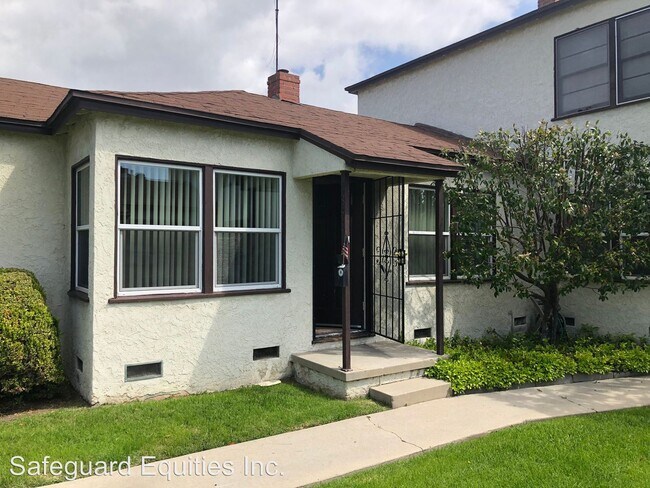 Building Photo - 4854 Lakewood Blvd