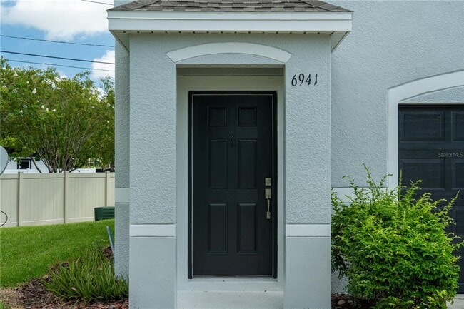 Building Photo - 6941 47th Way N