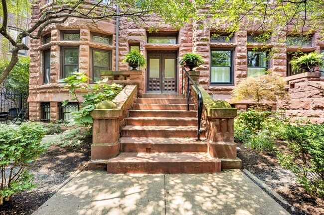 Foto del edificio - 1224 N Dearborn St