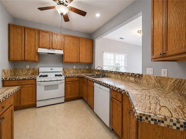 Foto del edificio - 1563 Rachel's Ridge NW