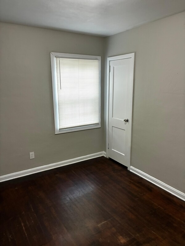 Foto del edificio - 3532 Crassia St