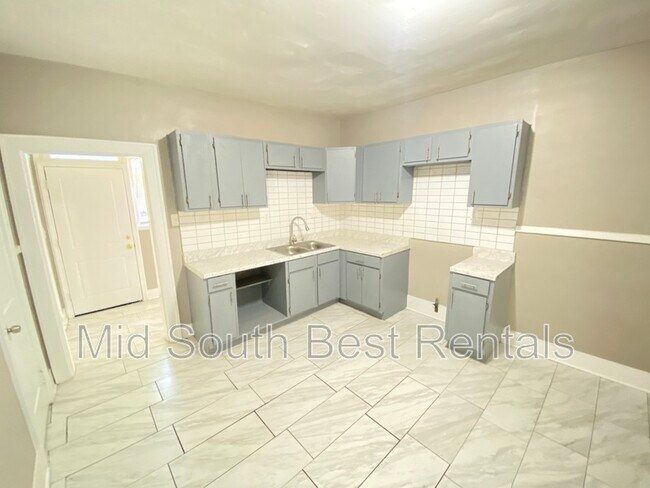 Building Photo - 934 N McNeil St