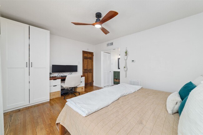 Foto del edificio - 3400 Timmons Ln