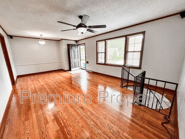 Foto del edificio - 3029 W 74th St