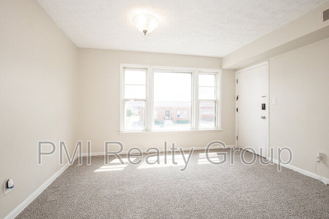 Building Photo - 1520 Coventry Rd