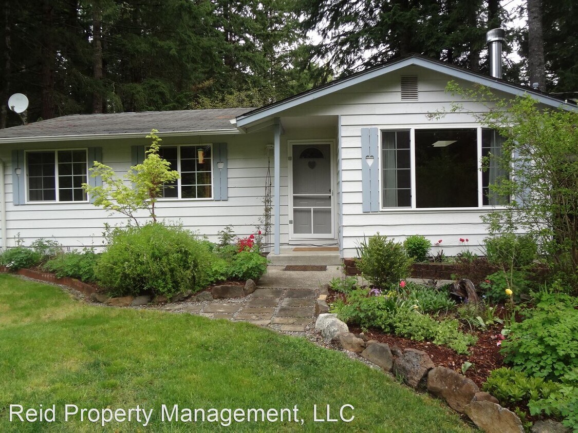 Foto principal - 3 br, 1 bath House - 13796 Coho Run NW