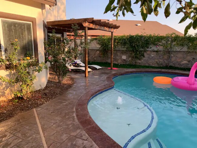 Building Photo - 3209 Tierra Nido Pl