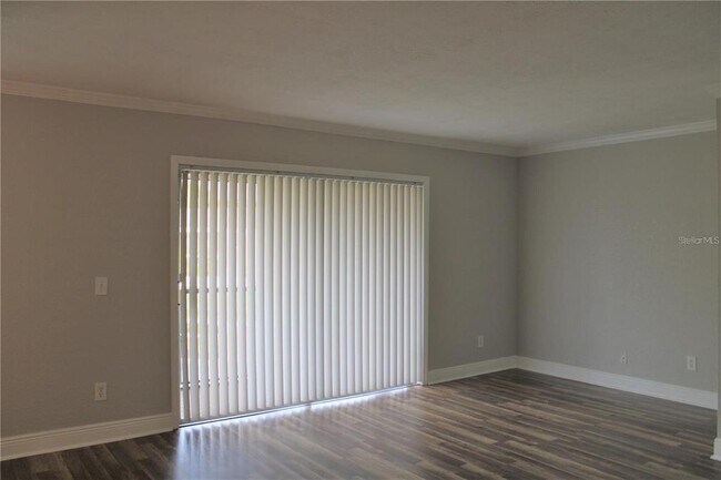 Foto del edificio - 13753 Orange Sunset Dr