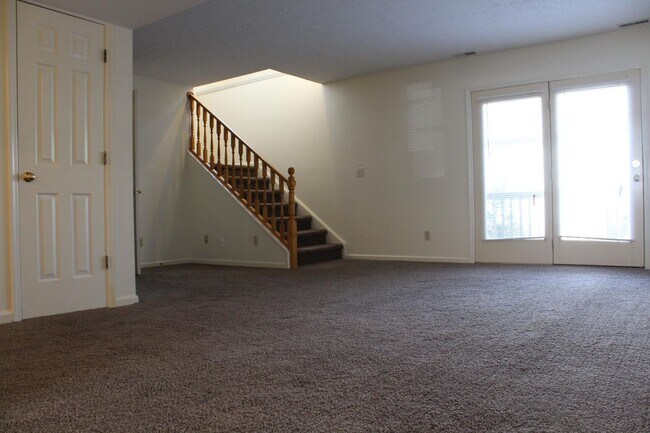 Foto del edificio - Braemar Townhomes Large 3 Bedroom w/ garage