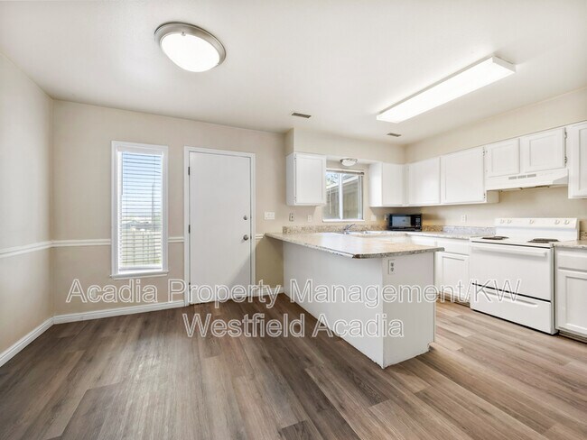 Building Photo - 715 E 950 S