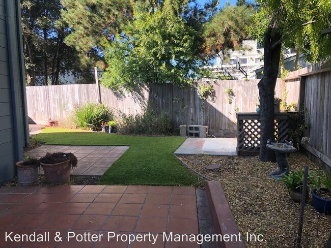 Building Photo - 3 br, 2.5 bath House - 106 Manresa Court