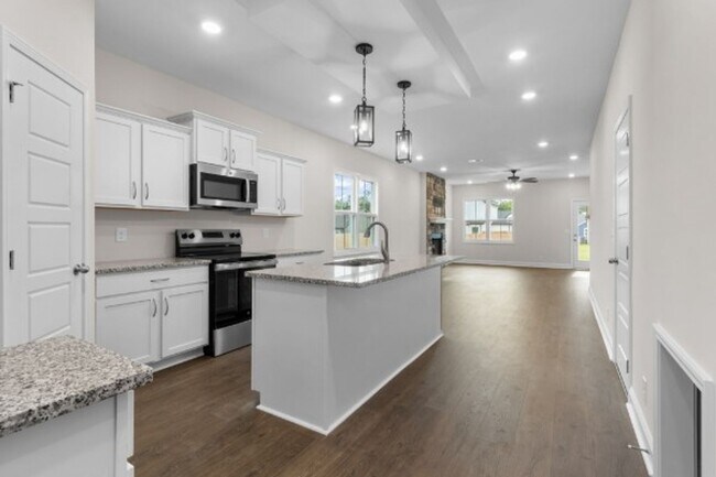 Building Photo - Beautiful Single Family Home