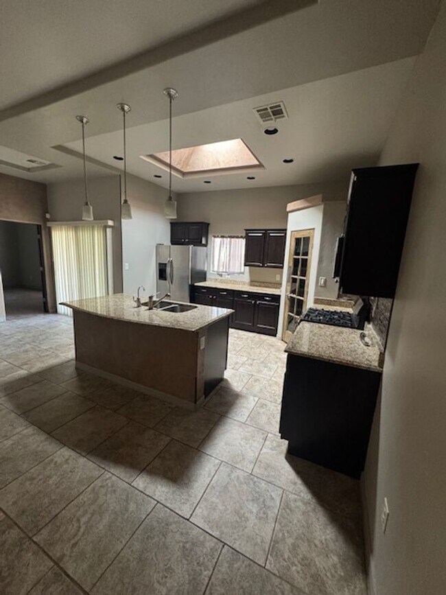 Foto del edificio - AVAILABLE NOW:  Over-55 Town House for Rent